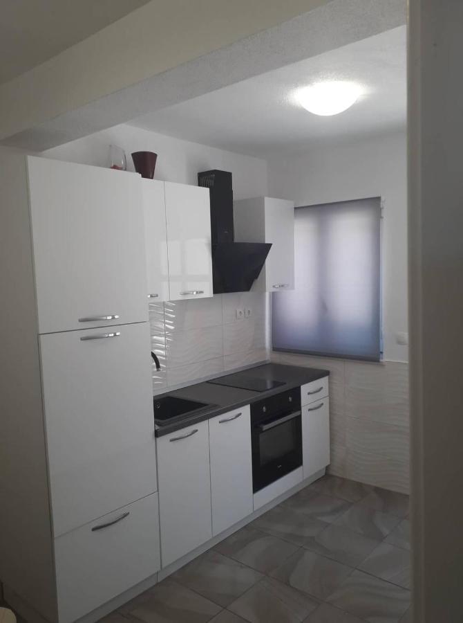 Apartments Senka Orebic Exterior photo