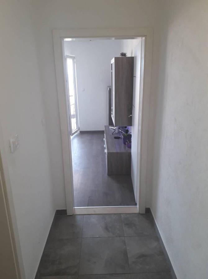 Apartments Senka Orebic Exterior photo